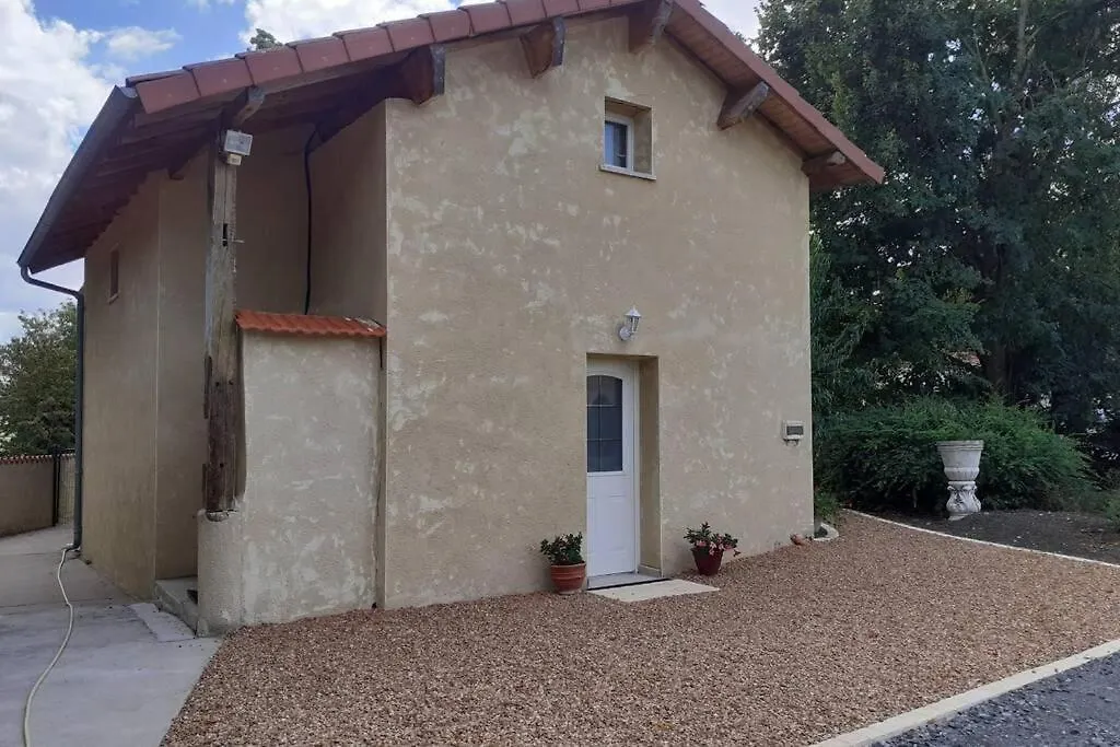 Gite Des Billaudes Thuret Casa vacanze