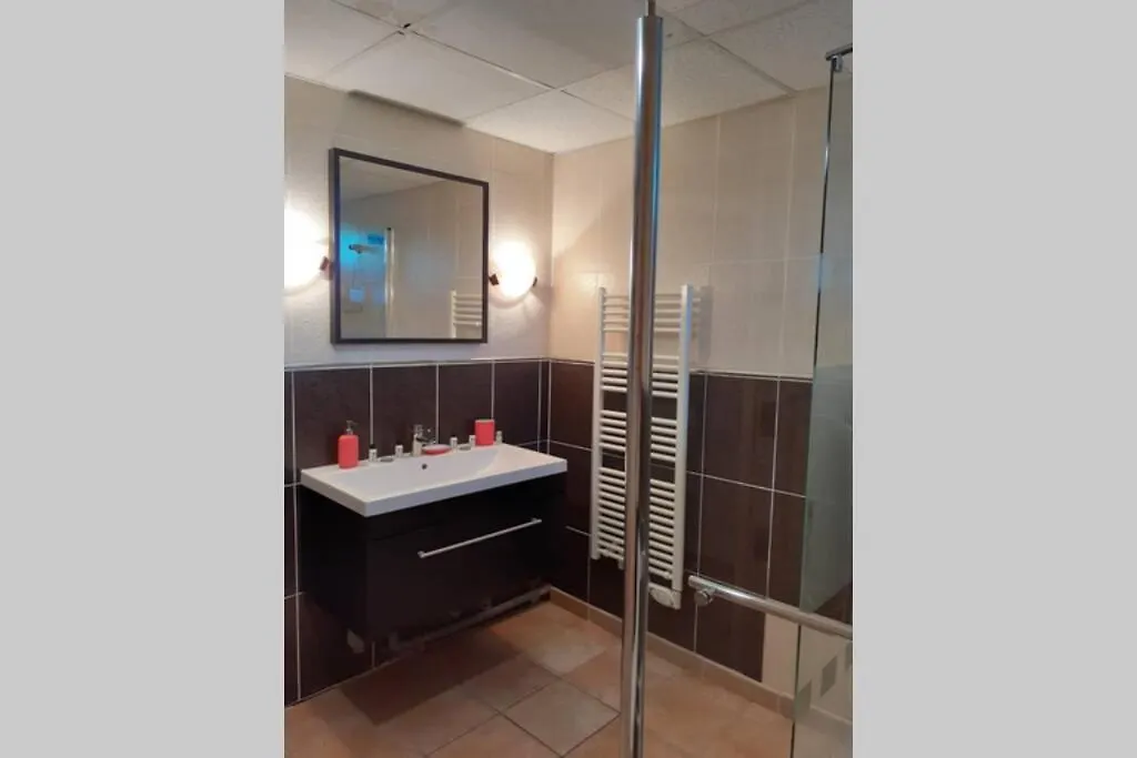 Holiday home Gite Des Billaudes Thuret